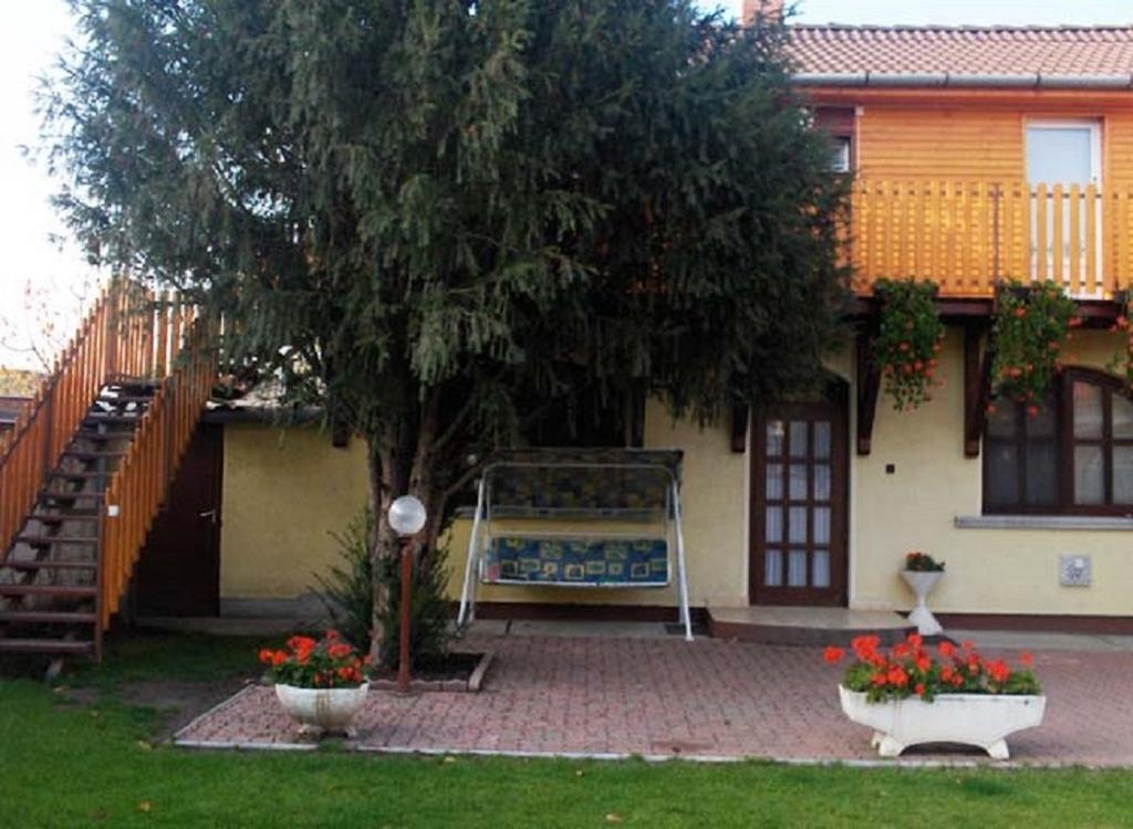 Sarkadi Apartman Hajdúszoboszló Екстериор снимка